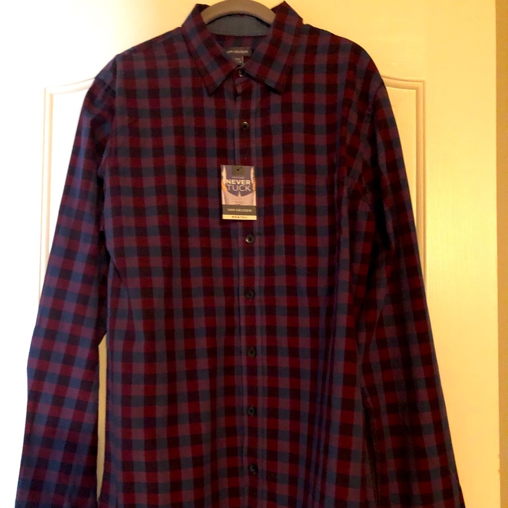 Van Heusen shirt size Large tall. Black/raspberry